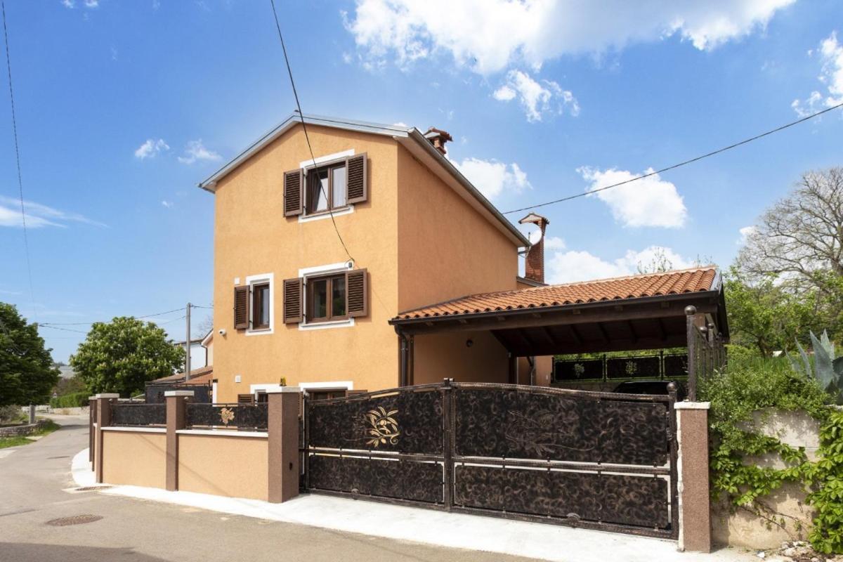 Villa Vita In Porec - Haus Fuer 6-8 Personen Каштелир Экстерьер фото